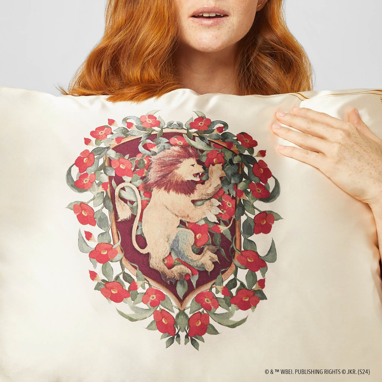 Kitsch x Harry Potter Satin Pillowcase in Gryffindor 4 Pack